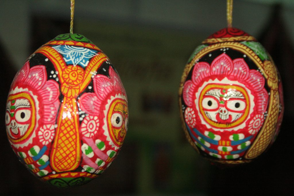 Elegant Indian Handicraft items for your home - Let's decorate now